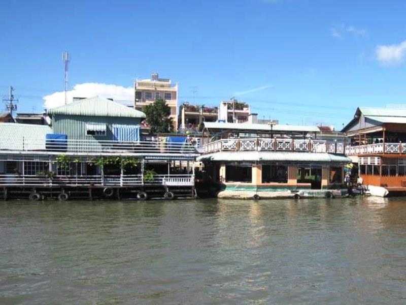 Floating Hotel Chau Doc Exterior photo